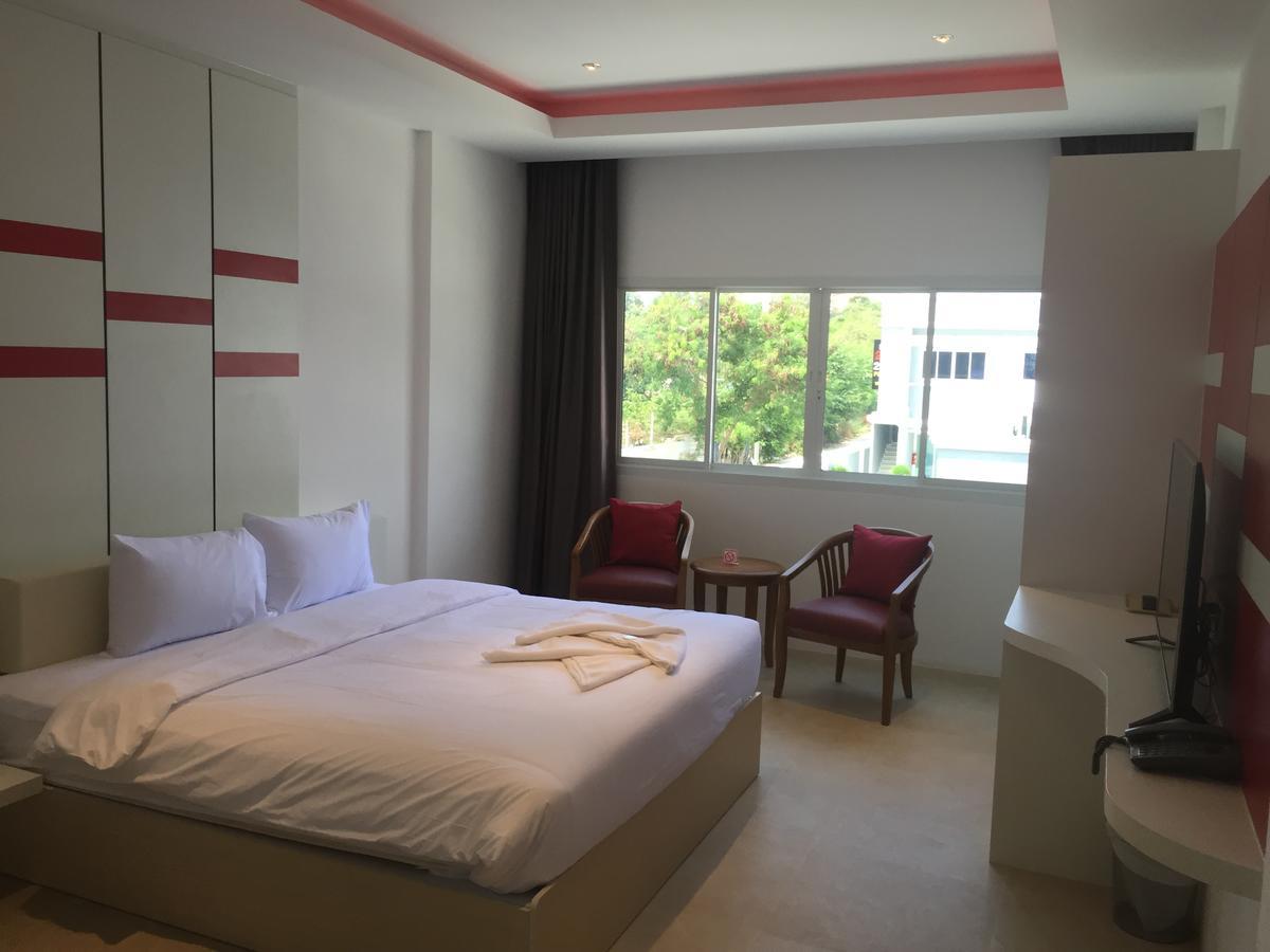 Picasso Motel Pattaya Exterior photo